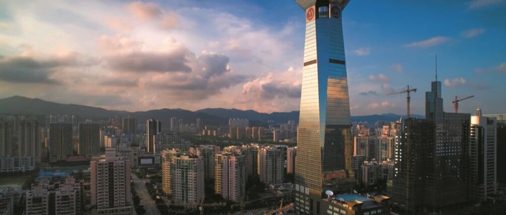 股价再创历史新高 招行迈入“万亿市值俱乐部”