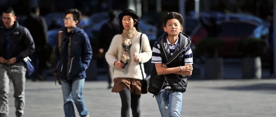 又到了广东人每年最纠结的时候：今！天！穿！什！么！