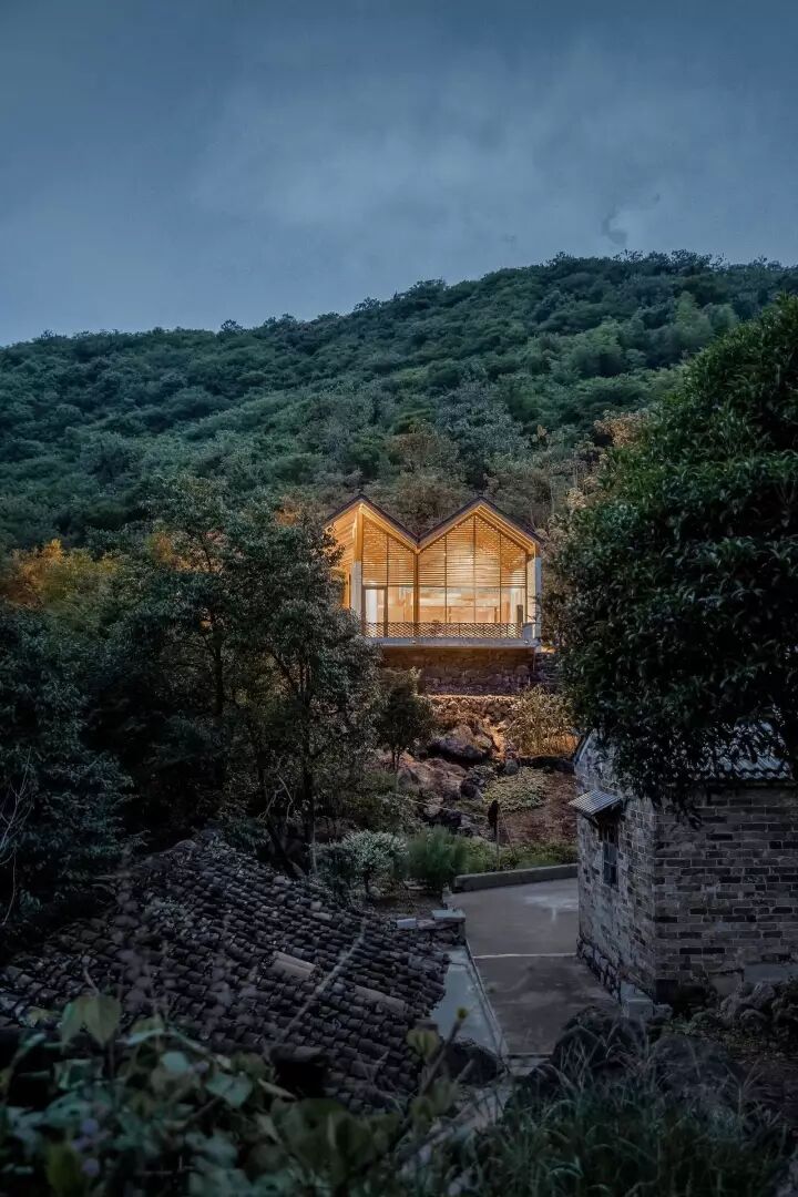 《漂亮的房子》吴彦祖背后的男人