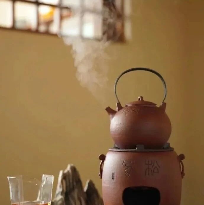 尊人有分，敬人有度