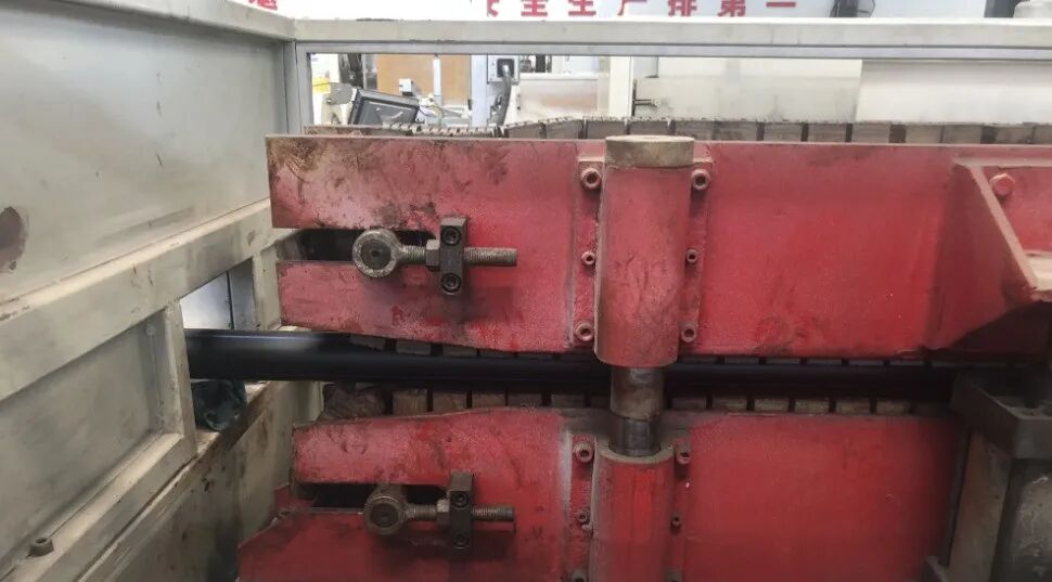 變頻器有正轉信號，但始終為零不運行！的圖3