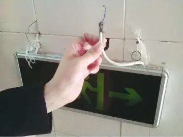 维修电工为什么要带电干活，这些常识能降低危险！的图1