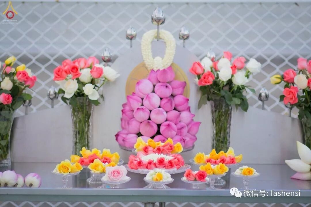 大法身塔鲜花供佛得佛授记 泰国法身寺 法身基金会