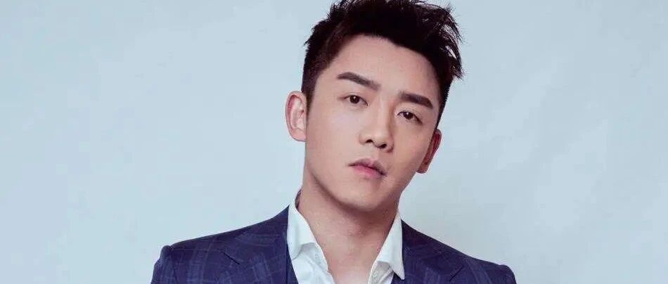 小酷日报 | 郑恺火锅店又曝负面新闻 投资人拉横幅维权