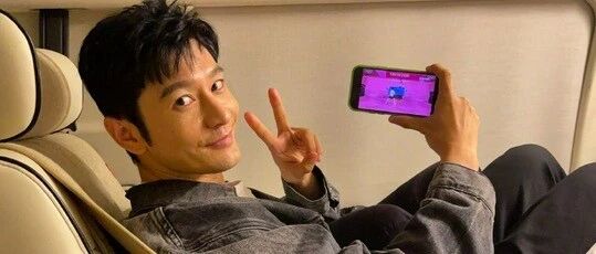 小酷日报 | 黄晓明祝贺表妹陈梦获乒乓球女单金牌