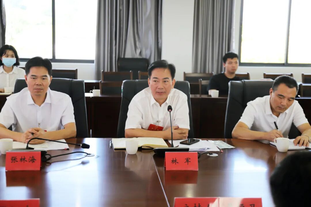 林军到海丰县附城镇第六人大代表联络站开展主题活动推动解决人民群众