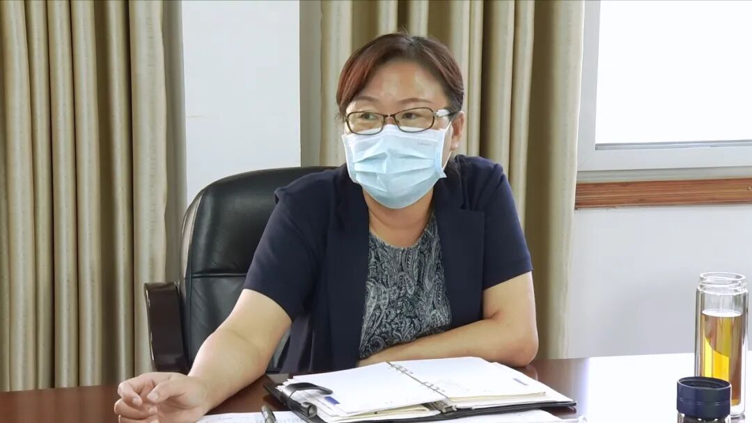 赵少莲在县纪委监委调研时强调要毫不含糊地推动中央和省市县委重大