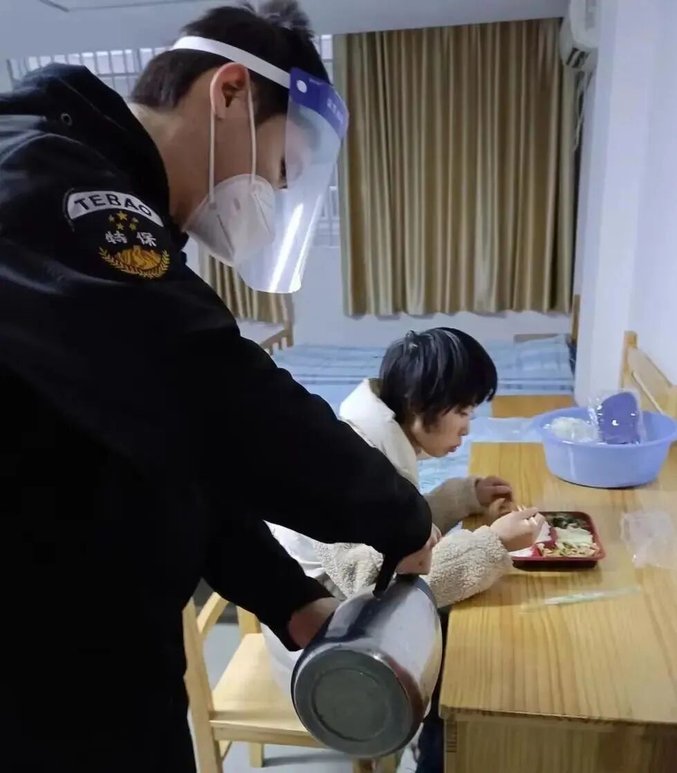 包含304医院黄牛票贩子号贩子挂号-急诊护士推荐的患者都说靠谱的词条