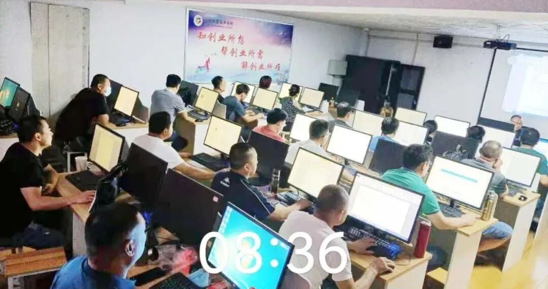 培訓(xùn)學(xué)費(fèi)糕點(diǎn)師要多少錢_糕點(diǎn)師培訓(xùn)學(xué)費(fèi)多少_糕點(diǎn)師培訓(xùn)學(xué)校