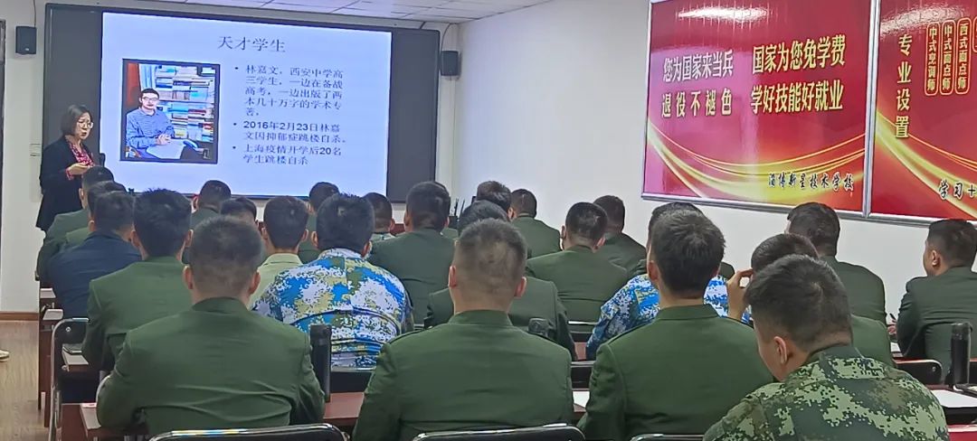 糕點(diǎn)師培訓(xùn)學(xué)校_培訓(xùn)學(xué)費(fèi)糕點(diǎn)師要多少錢_糕點(diǎn)師培訓(xùn)學(xué)費(fèi)多少