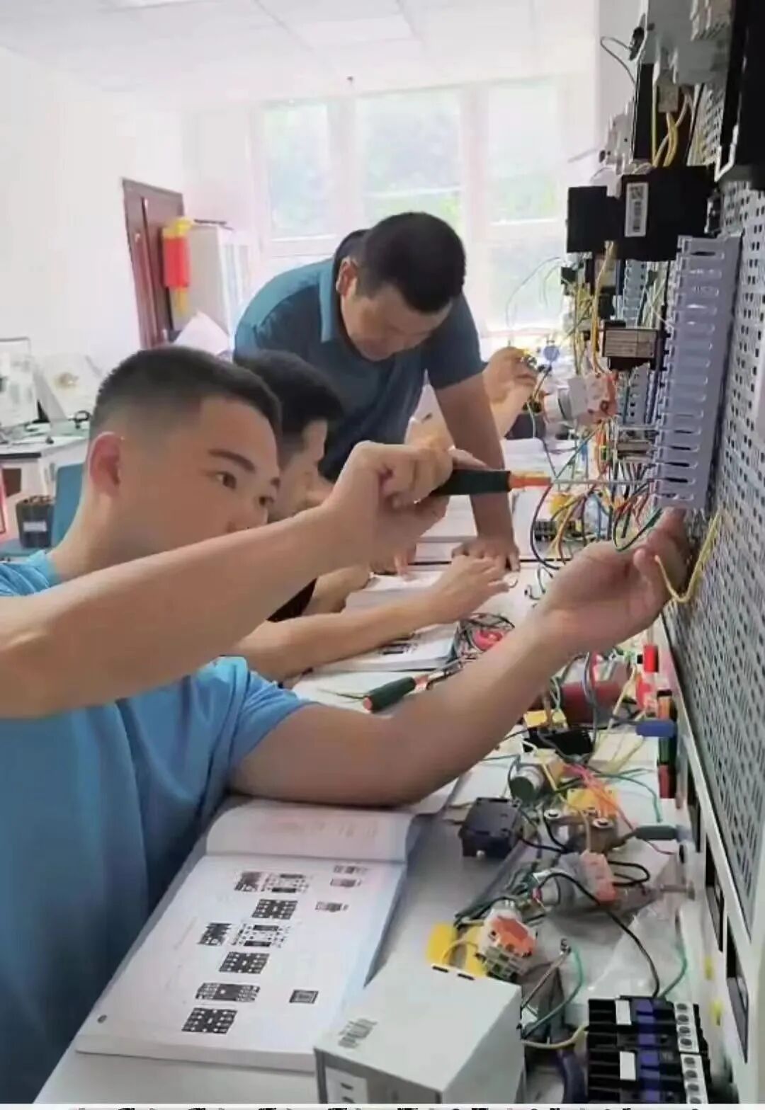 糕點(diǎn)師培訓(xùn)學(xué)費(fèi)多少_糕點(diǎn)師培訓(xùn)學(xué)校_培訓(xùn)學(xué)費(fèi)糕點(diǎn)師要多少錢