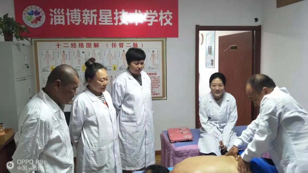 糕點(diǎn)師培訓(xùn)學(xué)校_糕點(diǎn)師培訓(xùn)學(xué)費(fèi)多少_培訓(xùn)學(xué)費(fèi)糕點(diǎn)師要多少錢