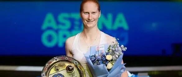 比赛战报 | 巡回赛决赛五战全胜！时隔两年她再次捧起冠军奖杯