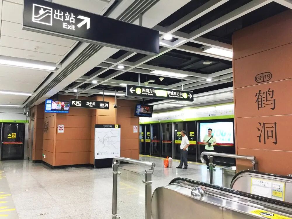 纯色板系列 | 自带艺术气息的幕墙新材