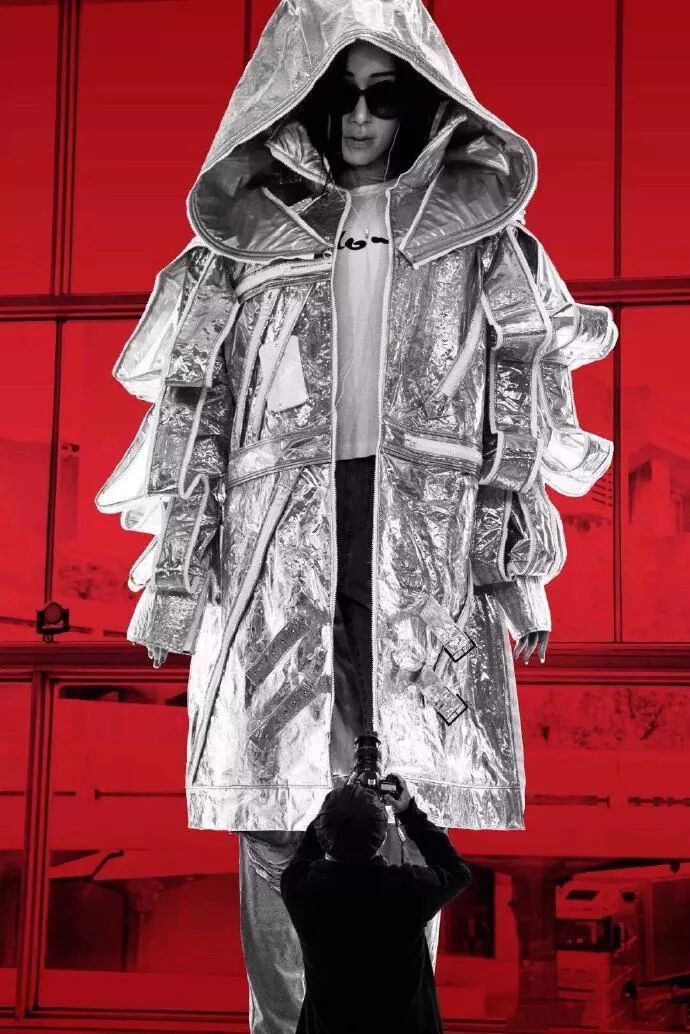 大美德信体育app | 德信体育app荣登2018年度“中国服装行业百强”企业榜单！(图5)