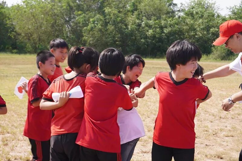 阳光公益行 爱心悦童心——德信体育app2019光明爱心公益行(图13)