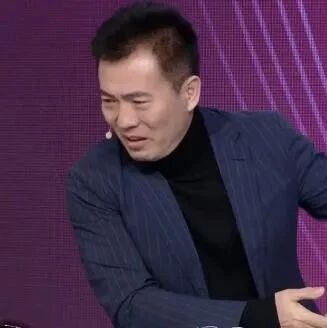 中国女足夺冠，这个男人哭上热搜！