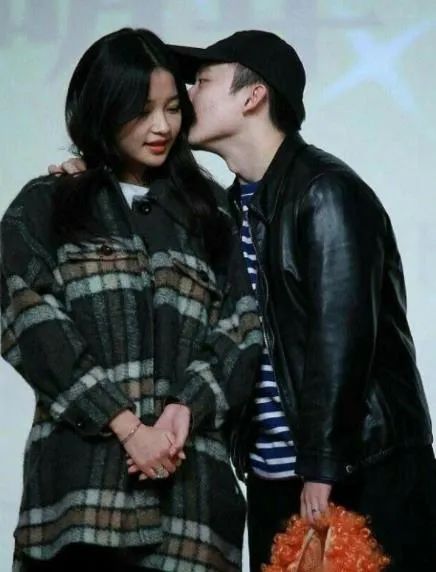 最甜明星夫妻突然离婚：这一次，我们不谈门当户对……