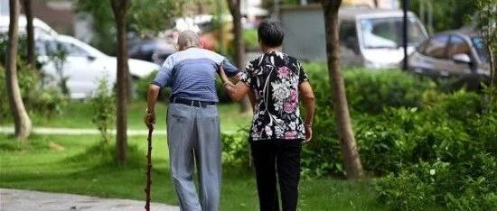 这组图告诉你：年少不爱伴侣，年老有多悲戚。