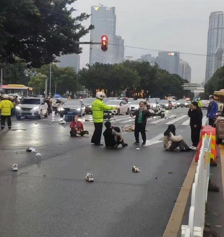 5死13伤！广州宝马撞人案：幸存者一句话，看哭全网！