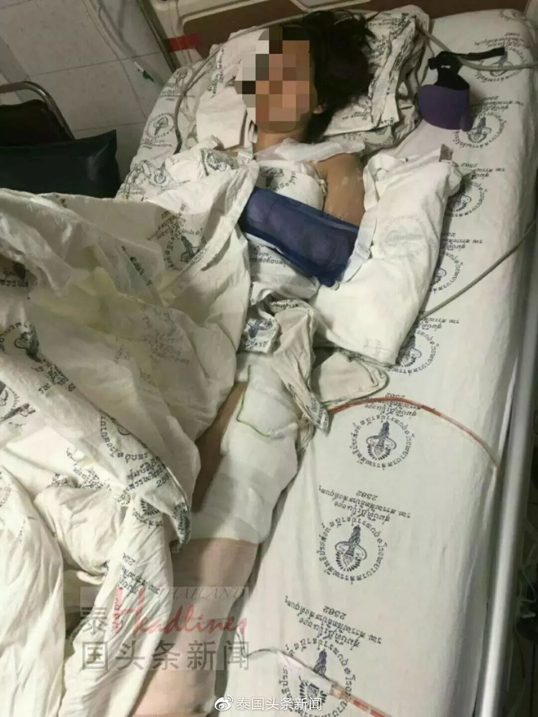 下跪谢恩男生考635分：那个离婚的妈妈，给了孩子最好认知