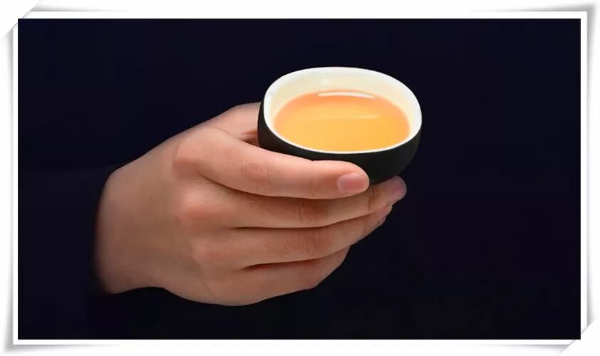 每天一杯茶，降低胆固醇