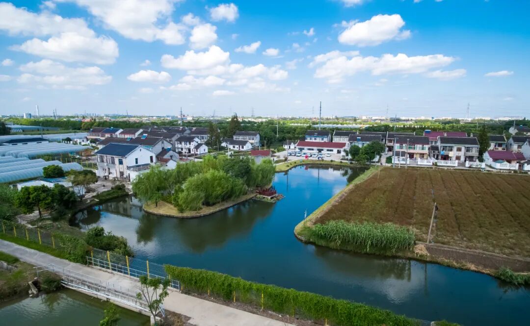 与此同时,徐行镇还结合各村庄实际,持续推进农村环境优化,提升村民