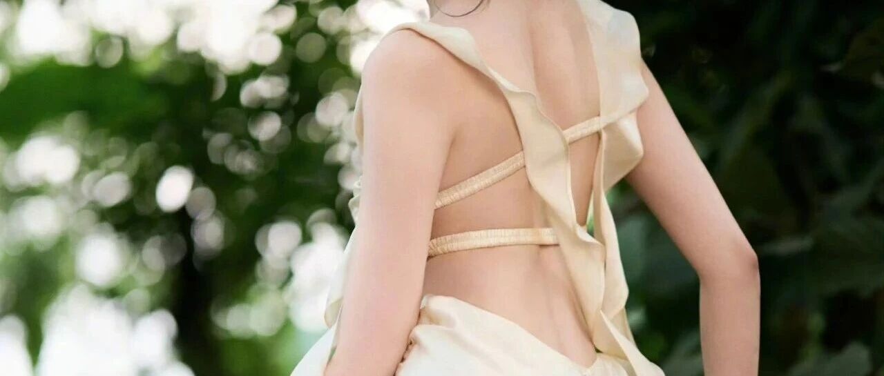 张天爱好清凉,参与雨林精灵拍摄,展现极致身材优势