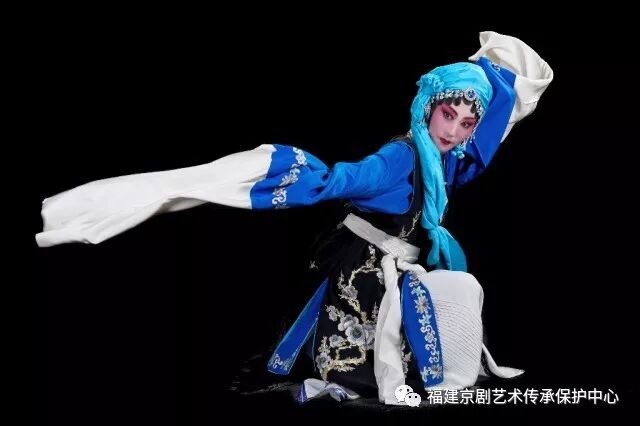 渗透演员表_小学学科渗透法制教育渗透点_爱神之影表演员