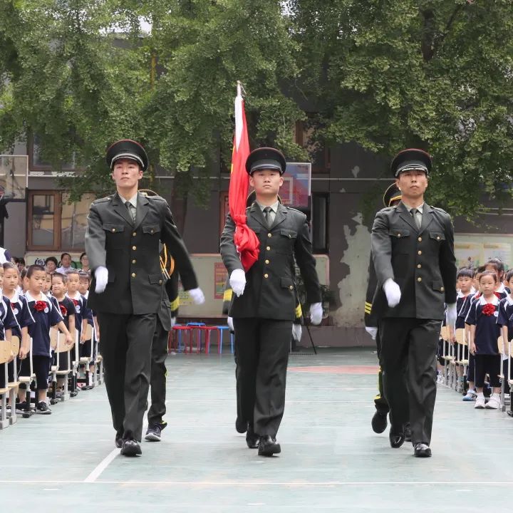 奥运冠军“雅思”组合为博雅学子送来了祝福丨北京市第166中学附属校尉胡同小学2024-2025学年度第一学期开学典礼
