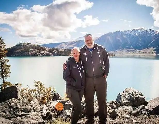 《飛屋環遊記》真人版！南非夫婦爆改愛車環遊世界，一遊就是10年：人間太值得了！ 旅遊 第10張