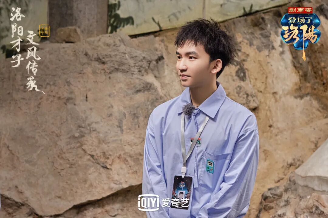 【男神】“北大杨洋”帅翻全网！一张神颜生图吸粉2000万：妈呀，我恋爱了（组图） - 74