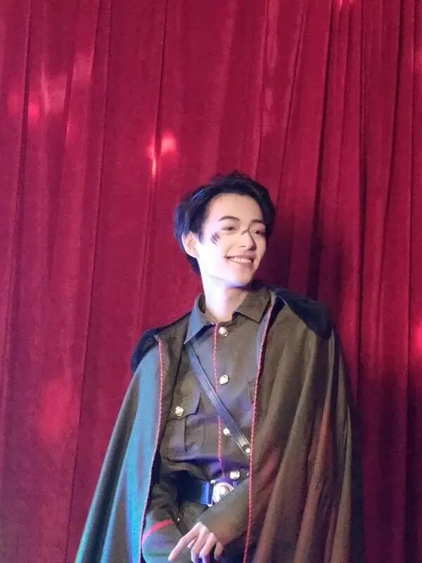 【男神】“北大杨洋”帅翻全网！一张神颜生图吸粉2000万：妈呀，我恋爱了（组图） - 46