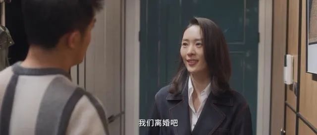 《三十而已》熱播，顧佳手撕小三，笑著離婚：全職媽媽也是獨立女性！ 親子 第11張