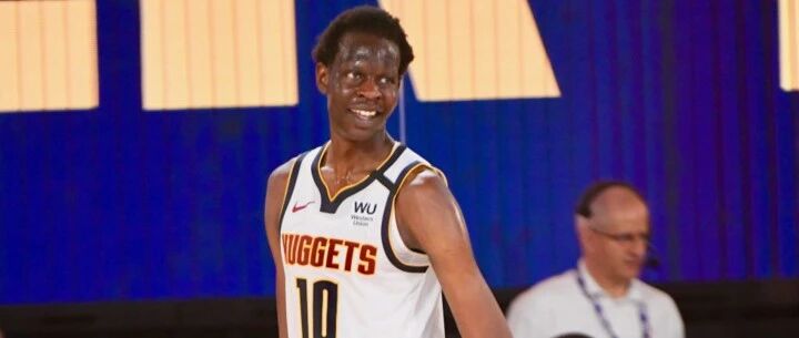 不是吧，阿Sir！毕竟是我的NBA首秀，正常发挥而已