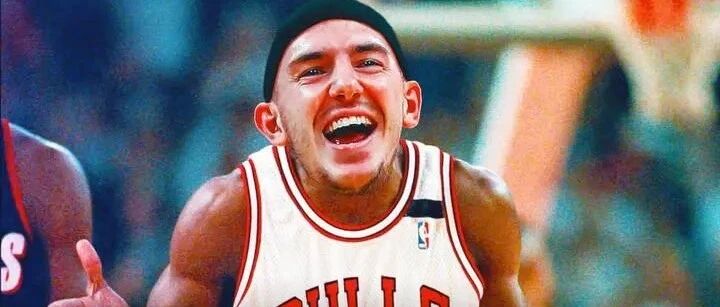 冠军拼图阵中藏，人人都爱秃曼巴