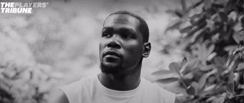 吃饭，练球，怼网友，阿杜的休赛期生活依旧如此枯燥