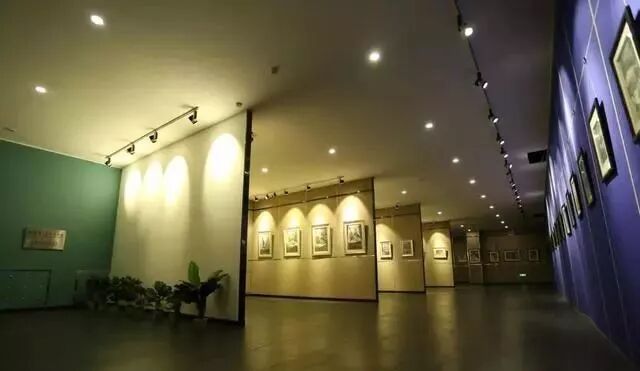 乌鲁木齐市第一中学_乌鲁木齐一中中学_乌鲁木齐市第一中学喜报