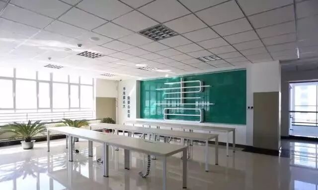 乌鲁木齐一中中学_乌鲁木齐市第一中学_乌鲁木齐市第一中学喜报