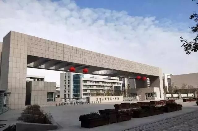 乌鲁木齐市第一中学喜报_乌鲁木齐一中中学_乌鲁木齐市第一中学