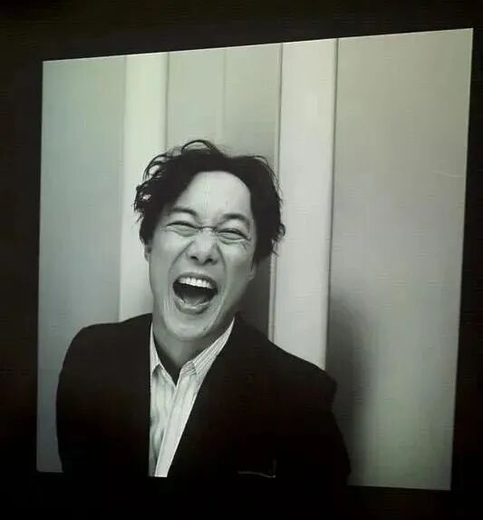 陈奕迅,又做"怪事"了_友友