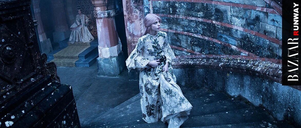 命运，只不过是Dior早已选好的那张牌