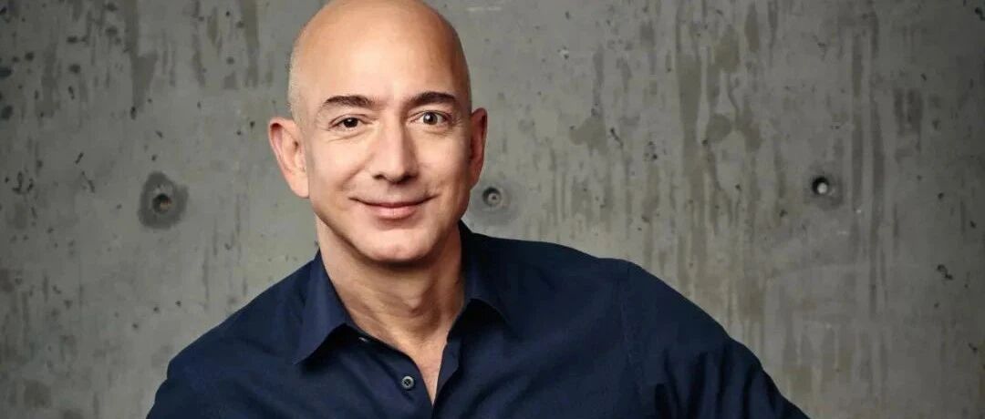 世界首富贝索斯一夜飙升500亿，特朗普又狂怼…