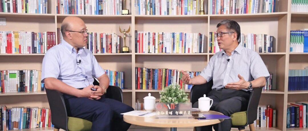 注册制绝非"毕其功于一役"！证券时报社长何伟对话屠光绍：新《证券法》令证监会不再是"没有牙的老虎"