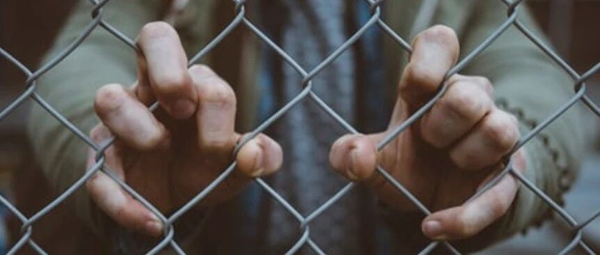 深夜重磅！又有A股实控人被判刑，亲侄女公开举报行贿！4万多股民无眠…