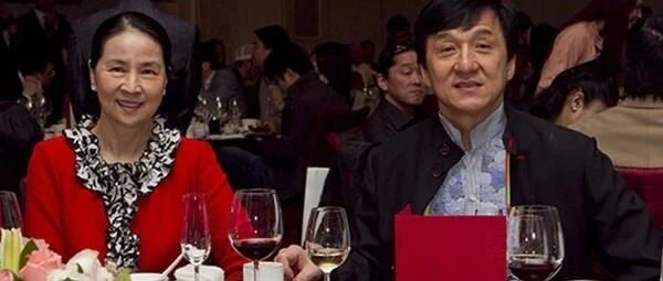 热搜第一！成龙退出这家公司，6年爆赚20个亿…