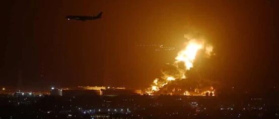 凌晨重磅！导弹突袭沙特，油价大逆转！乌克兰外长发声，美股盘中跳水，中概股又大跌！