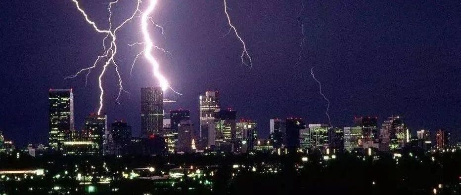 猝不及防！60亿炸雷突然引爆，这只股被砸20%跌停，9天8涨停大牛股却火了！互联网龙头大跌，刚刚回应来了！