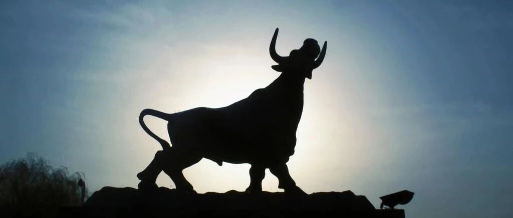 真刺激！刚刚，万亿"宁王"狂拉700亿，A股深V大反弹，创业板又嗨了！