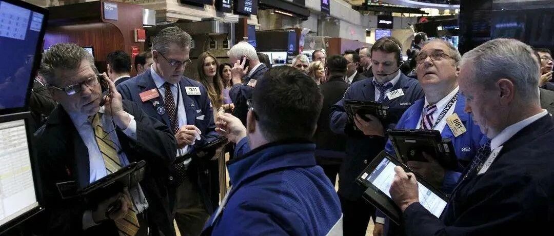 突然崩了！美股大风暴，纳指暴跌近4%！刚刚大逆转来了：超级巨头飙涨1.8万亿，更有狂飙57%！紧急封控管控！深圳这里最新通报